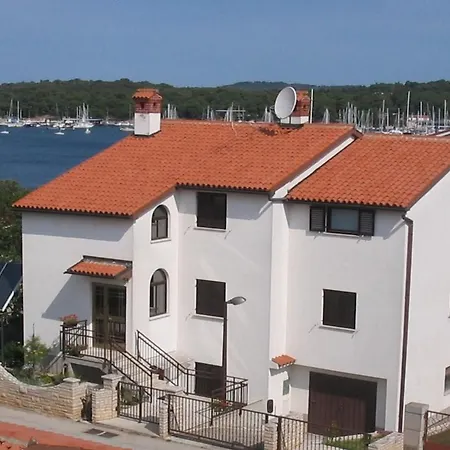 Appartement Mit Grosser Terrasse By Interhome Pjescana Uvala