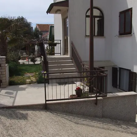 Mit Grosser Terrasse By Interhome * Pjescana Uvala